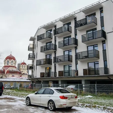 With Parking Close To Shopping Malls Apartman *